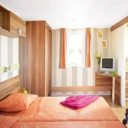 Campingplads Mobil Animaux Admis - 1 Pers. - Api-1-52-2515