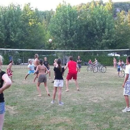 Camping Mobil Animaux Admis - 1 Pers. - Api-1-52-2515 Saint-Cirq-Lapopie